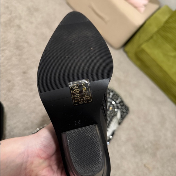 Azalea Wang Upbeat black western boot - Picture 4 of 4